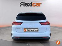 Usado Kia Ceed 120 CV (88 kW) 2022 Blanco Utilitario