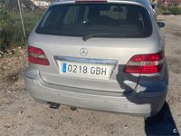 Usado Mercedes B200 140 CV (102 kW) 2005 Gris / plata Monovolumen