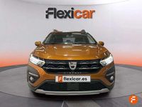 Usado Dacia Sandero Expression 101 CV (74 kW) 2022 Naranja Utilitario