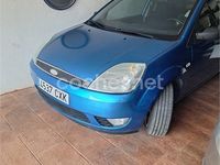 Usado Ford Fiesta Trend 68 CV (50 kW) 2004 Azul Utilitario