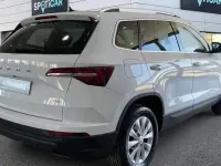 Usado Skoda Karoq Ambition 110 CV (80 kW) 2022 Blanco SUV