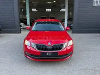 Usado Skoda Octavia Active 115 CV (84 kW) 2019 Rojo Familiar