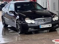 Usado Mercedes C220 143 CV (105 kW) 2002 Negro Berlina