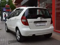 Usado Mercedes A180 109 CV (80 kW) 2011 Blanco Utilitario