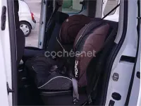 Käytetty Citroën Berlingo Feel 102 HP (75 kW) 2022 Valkoinen Tila-auto