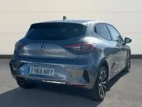 Usado Renault Clio Techno 100 CV (73 kW) 2025 Utilitario