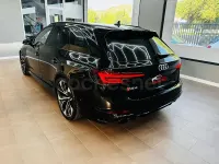 Usado Audi RS4 450 CV (330 kW) 2018 Negro Familiar