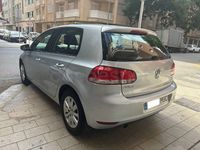 Usado VW Golf VII 105 CV (77 kW) 2012 Gris / plata Berlina