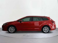 Usado Toyota Corolla Active 140 CV (102 kW) 2025 Rojo emoción Familiar