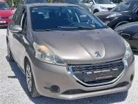 Usado Peugeot 208 Active 95 CV (69 kW) 2012 Gris Utilitario