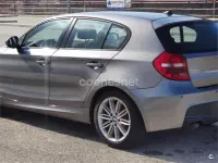 Usado BMW 118 Comfort Edition 143 CV (105 kW) 2011 Gris / plata Utilitario