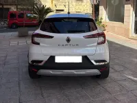 Usado Renault Captur Zen 140 CV (102 kW) 2022 Blanco SUV