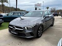 Usado Mercedes A180 116 CV (85 kW) 2021 Gris / plata Berlina