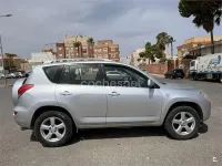 Usado Toyota RAV4 Executive 136 CV (100 kW) 2007 Gris / plata SUV