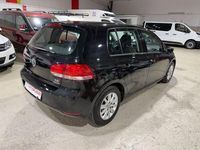 Usado VW Golf VII Advance 105 CV (77 kW) 2012 Negro Berlina