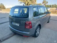 Usado VW Touran Highline 140 CV (102 kW) 2007 Gris / plata Monovolumen