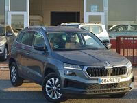 Usado Skoda Karoq Ambition 150 CV (110 kW) 2022 Gris / plata SUV
