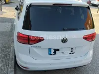Usado VW Touran Advance 115 CV (84 kW) 2018 Blanco Monovolumen