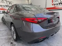 Usado Alfa Romeo Giulia Veloce 280 CV (205 kW) 2017 Gris Berlina