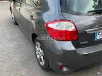 Usado Toyota Auris Active 90 CV (66 kW) 2010 Verde Utilitario