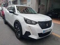 Usado Peugeot 2008 Allure 110 CV (80 kW) 2022 Blanco SUV