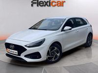 Usado Hyundai i30 120 CV (88 kW) 2024 Blanco Berlina