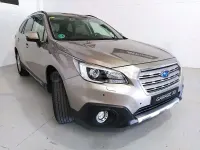 Usado Subaru Outback 150 CV (110 kW) 2016 Gris / plata Familiar