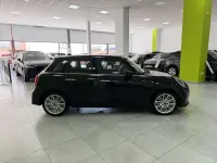 Usado Mini Cooper 136 CV (100 kW) 2023 Negro Utilitario