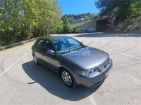 Usado Audi A3 Ambiente 110 CV (80 kW) 2001 Gris / plata Utilitario