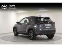 Usado Toyota Yaris Cross Active 116 CV (85 kW) 2022 Gris SUV