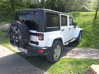Usado Jeep Wrangler Unlimited Sahara 177 CV (130 kW) 2011 Blanco SUV