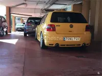 Usado VW Golf IV R 241 CV (177 kW) 2003 Amarillo Berlina