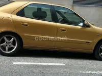 Usado Citroën Xsara 90 CV (66 kW) 2001 Amarillo Berlina