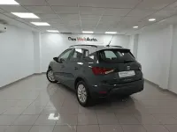 Usado Seat Arona Style 116 CV (85 kW) 2025 Gris SUV