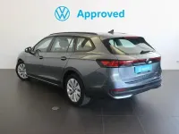 Usado VW Passat 204 CV (150 kW) 2025 Gris Familiar