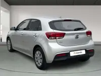 Usado Kia Rio 84 CV (61 kW) 2020 Gris Utilitario