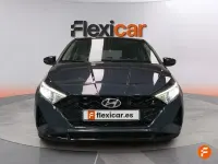 Usado Hyundai i20 100 CV (73 kW) 2022 Gris Utilitario