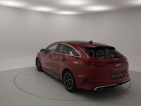 Usado Kia ProCeed GT-Line 120 CV (88 kW) 2022 Rojo Familiar