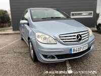 Usado Mercedes B200 140 CV (102 kW) 2006 Gris / plata Monovolumen