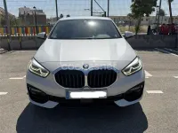 Usado BMW 116 Sport Line 116 CV (85 kW) 2021 Blanco Utilitario