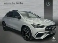 Usado Mercedes GLA200 AMG line 150 CV (110 kW) 2025 Plata hightech SUV