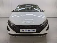 Usado Hyundai i20 101 CV (74 kW) 2025 Blanco Utilitario