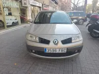 Usado Renault Mégane Authentique 105 CV (77 kW) 2006 Beige Berlina