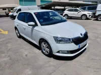 Usado Skoda Fabia Ambition 95 CV (69 kW) 2021 Blanco Utilitario
