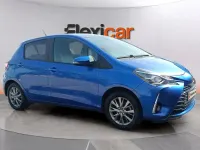 Usado Toyota Yaris Active 69 CV (50 kW) 2019 Azul Berlina
