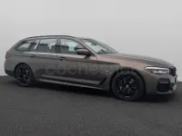 Usado BMW 530e Comfort Edition 292 CV (214 kW) 2022 Gris / plata Familiar