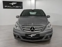 Usado Mercedes B200 140 CV (102 kW) 2008 Gris / plata Monovolumen