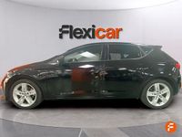 Usado Seat Leon FR 125 CV (91 kW) 2018 Negro