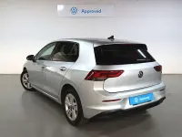 Usado VW Golf VIII Life 116 CV (85 kW) 2021 Plateado Utilitario