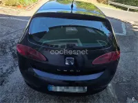 Usado Seat Leon Reference 105 CV (77 kW) 2007 Negro Utilitario